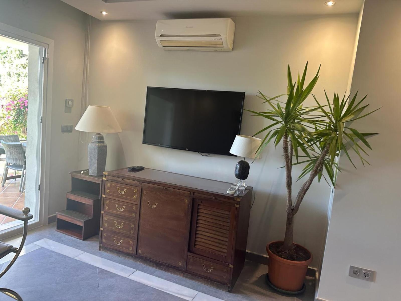 Ground Floor Apartment In Prime Location Apartamento *